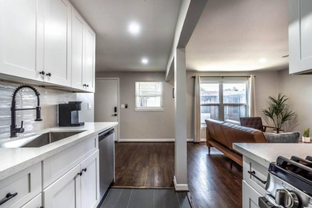 Roomy Urban Apartment Montrose! Free Parking #3 Houston Esterno foto