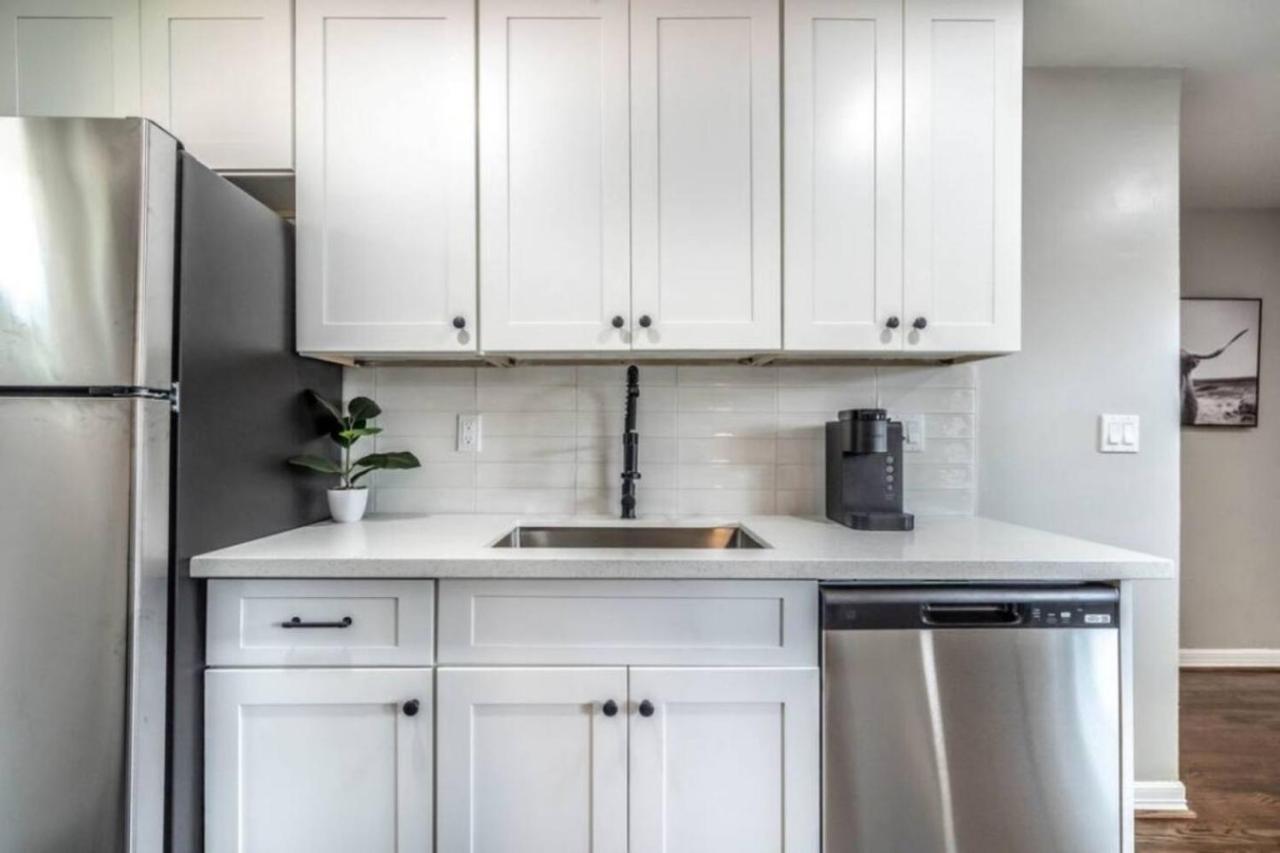 Roomy Urban Apartment Montrose! Free Parking #3 Houston Esterno foto