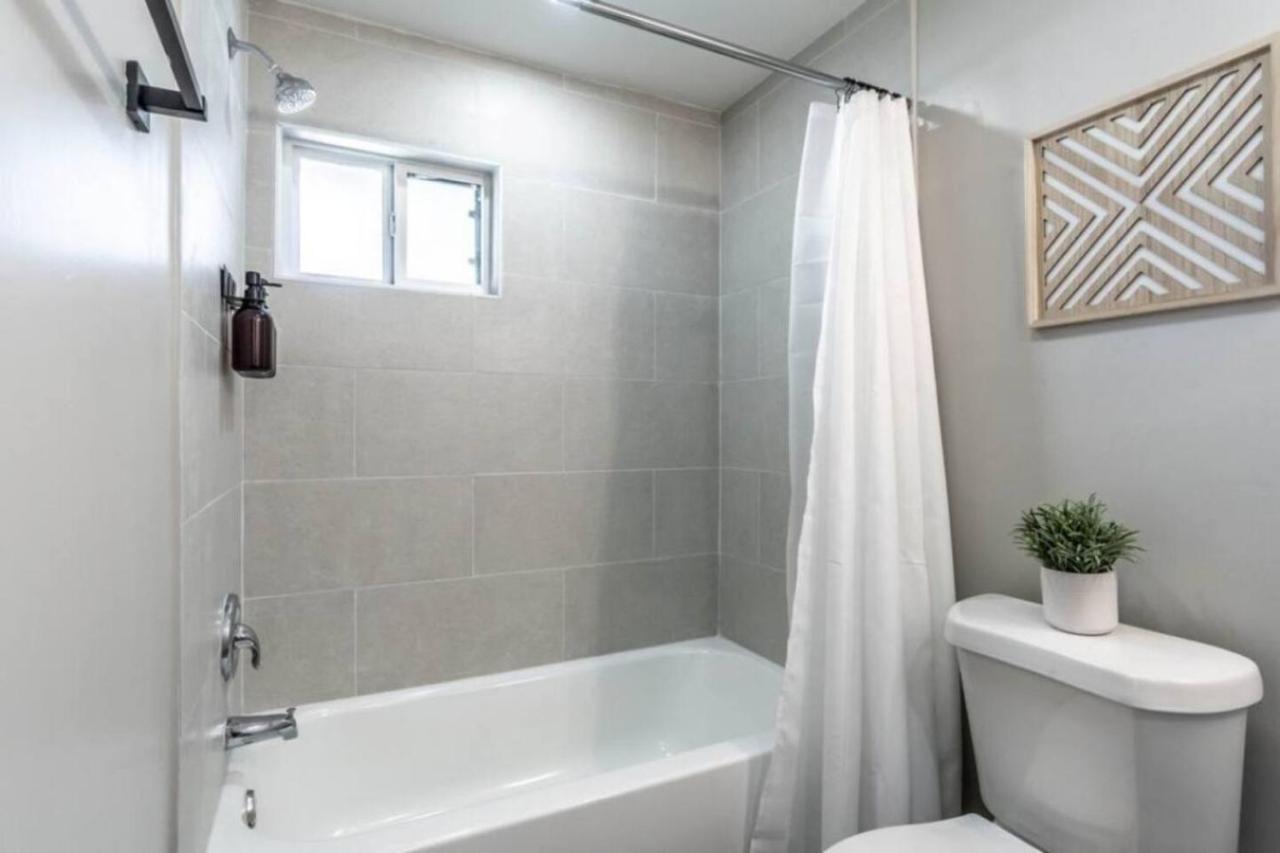 Roomy Urban Apartment Montrose! Free Parking #3 Houston Esterno foto